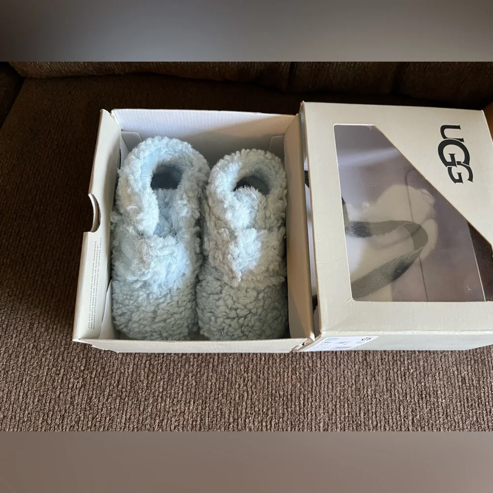 NIB UGG I Bixbee Infant Sherpa Boots Size 02/03 (6-12 Months)